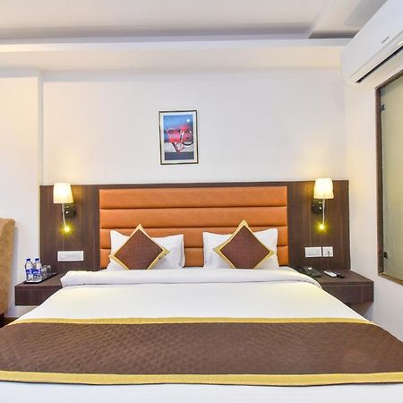 Hotel Suncity Plaza, Sitapura, 자이푸르 외부 사진