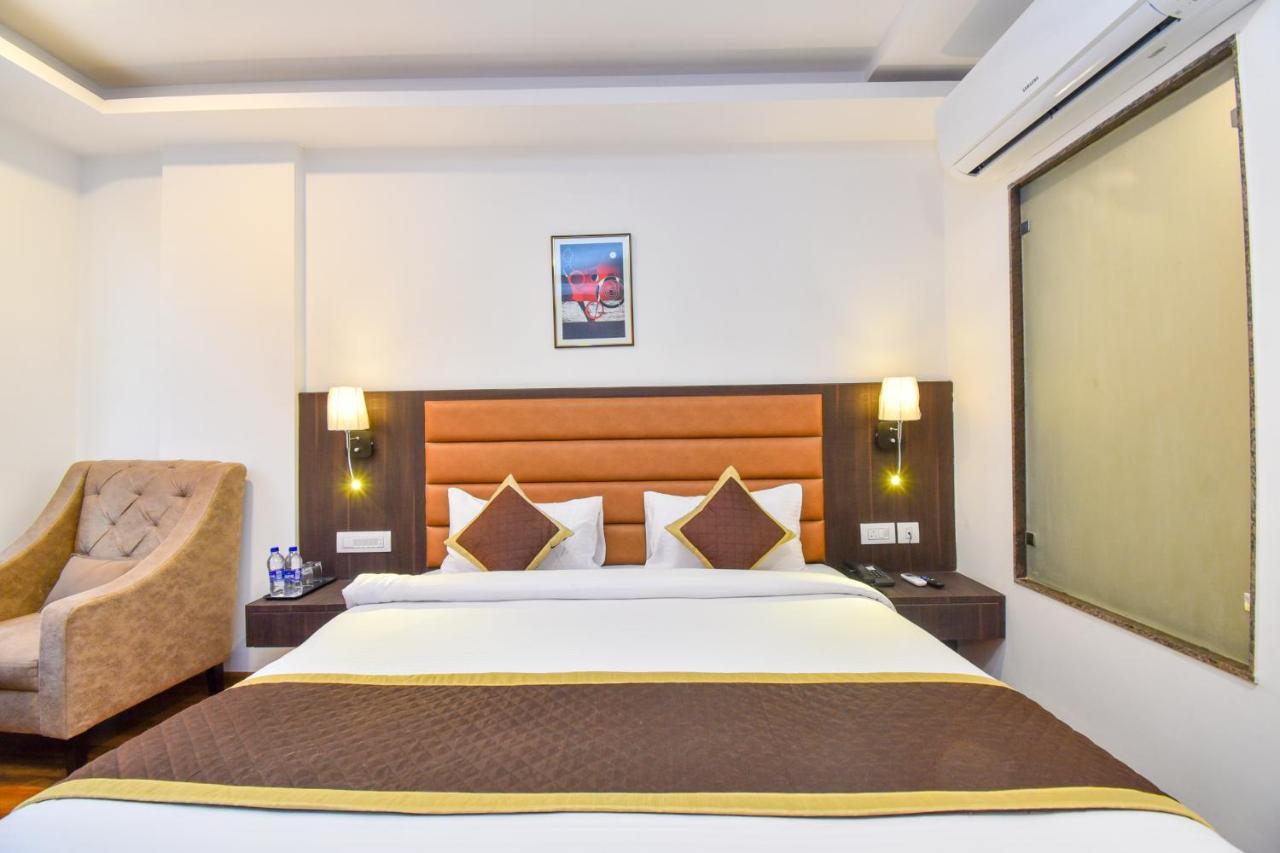 Hotel Suncity Plaza, Sitapura, 자이푸르 외부 사진