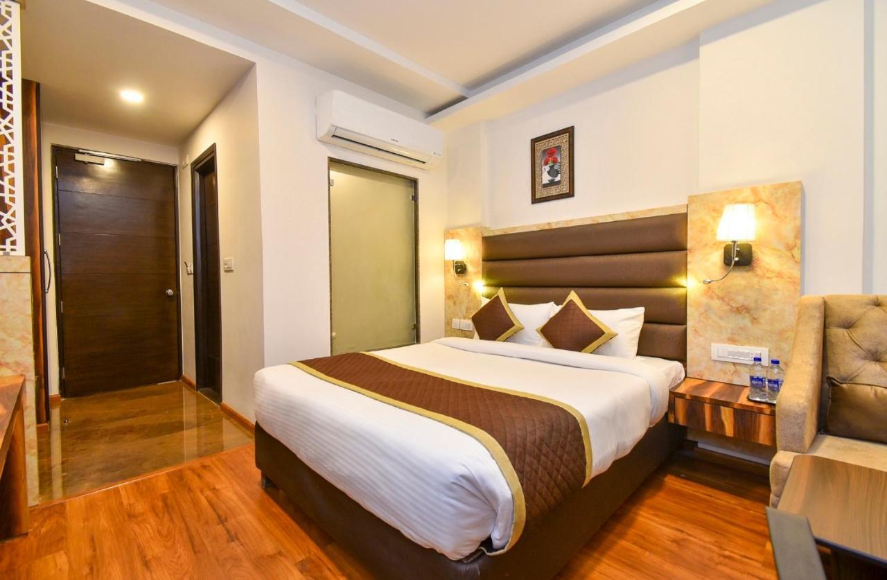 Hotel Suncity Plaza, Sitapura, 자이푸르 객실 사진