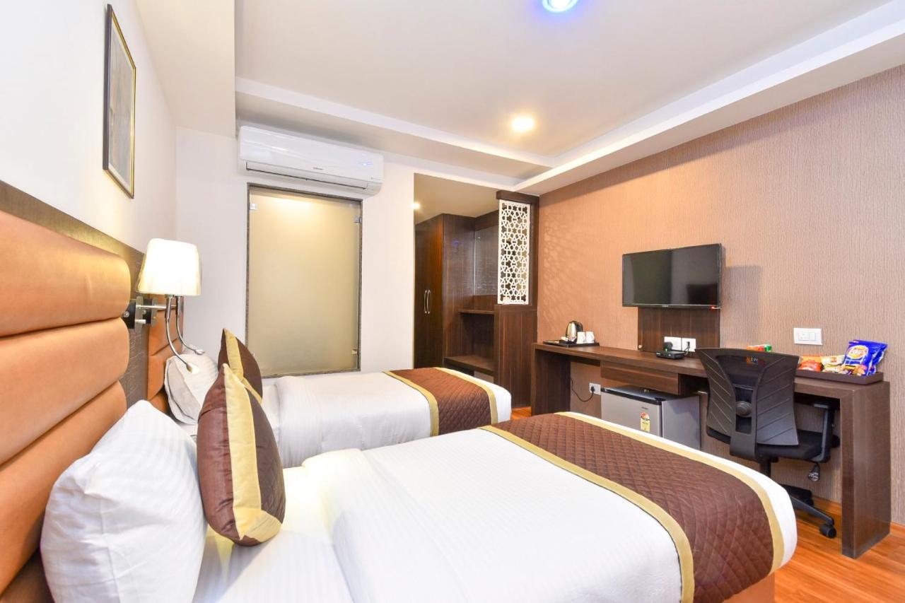 Hotel Suncity Plaza, Sitapura, 자이푸르 객실 사진